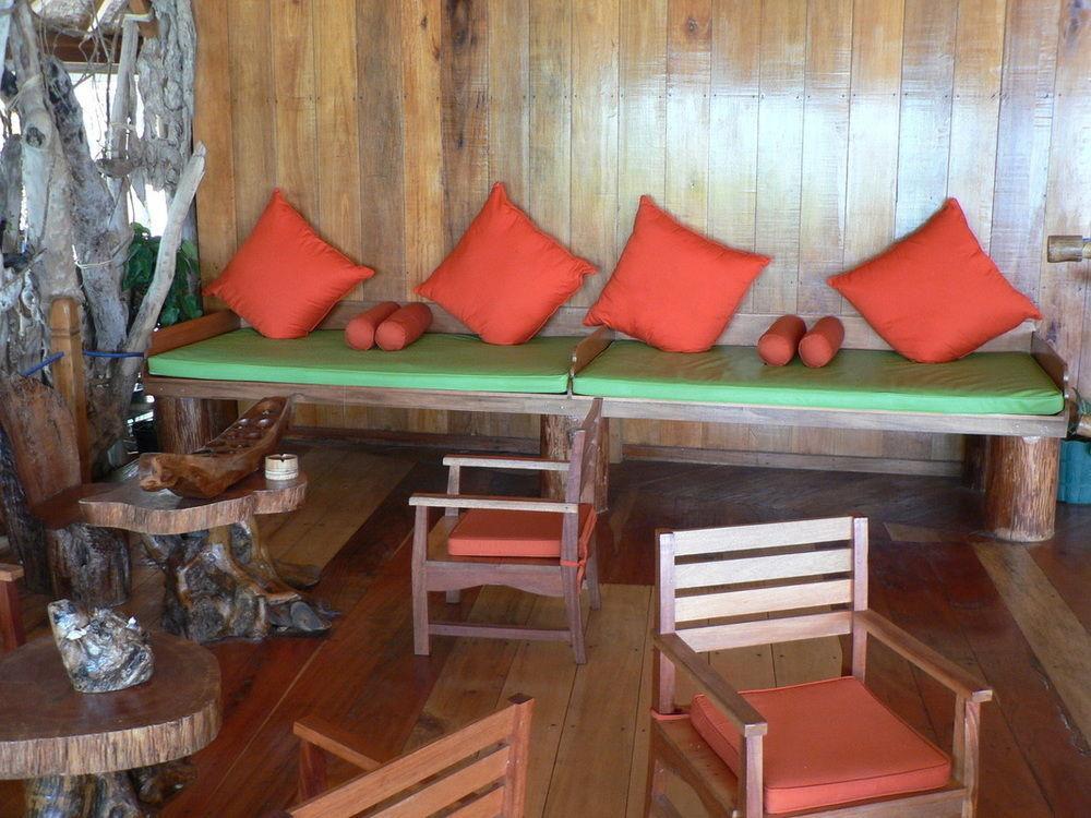 Waecicu Eden Beach Hotel Лабуан Баджо Екстериор снимка